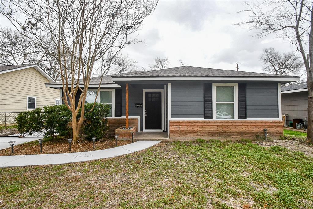 Primary Photo - 3023 Pine Gully Blvd