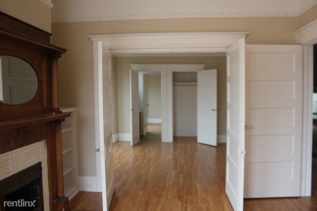Building Photo - 4 br, 2 bath Apartment - 303 Church Street