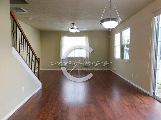 Building Photo - 300 Hiawassee Dr