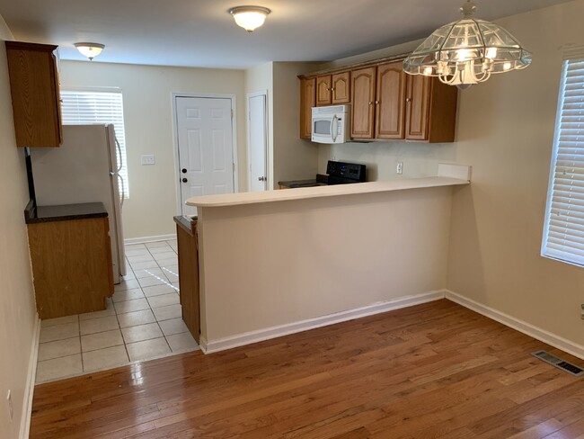 Foto del edificio - Charming 3-Bed, 2-Bath Gem in Nashville's ...