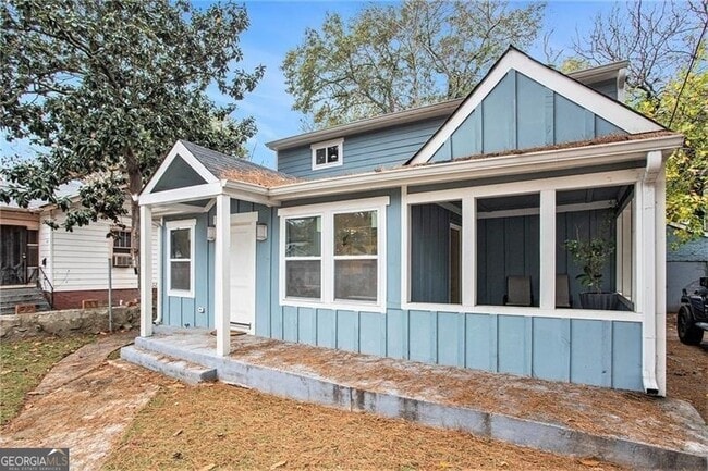 Building Photo - 1095 McDaniel St SW