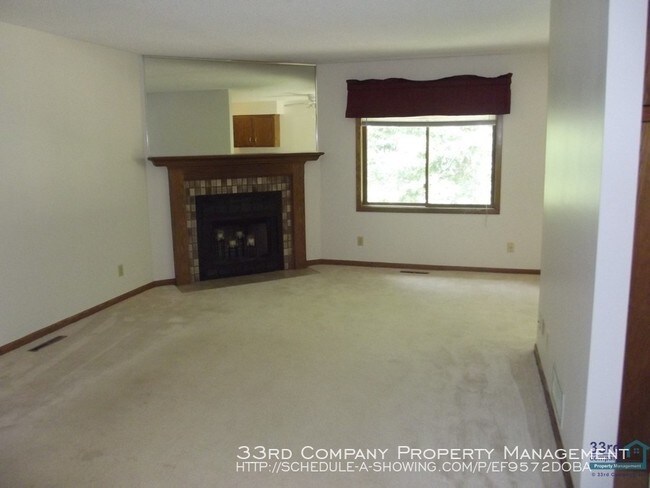 Foto del edificio - Coon Rapids 2 bedroom Townhome