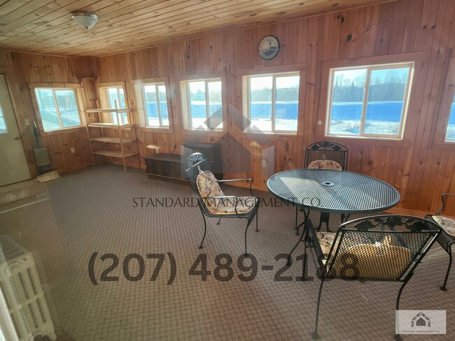 Foto del edificio - SINGLE FAMILY HOME @ STARKS, ME