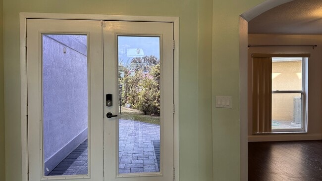 Building Photo - 1113 Scuba Ct