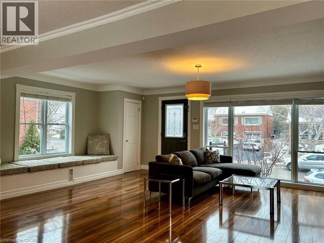 Building Photo - 12 Glenmorris Dr