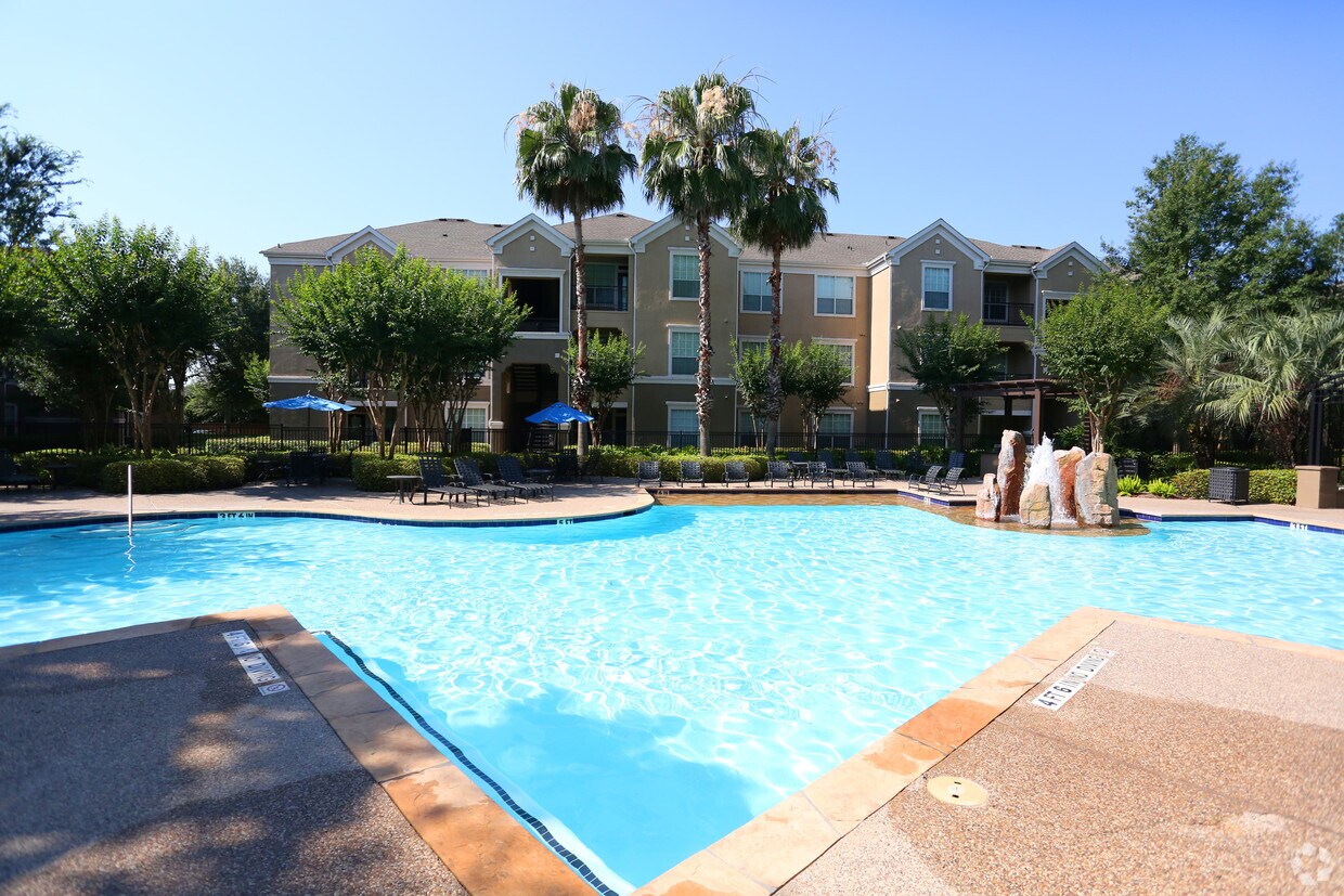 Estates at Fountain Lake 10498 Fountain Lake Dr Stafford, TX Apartments for Rent in Stafford