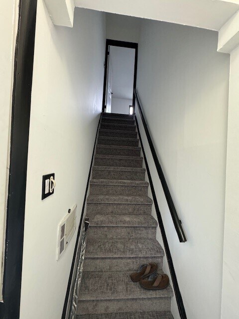 Foto del edificio - 20 Greg Ln