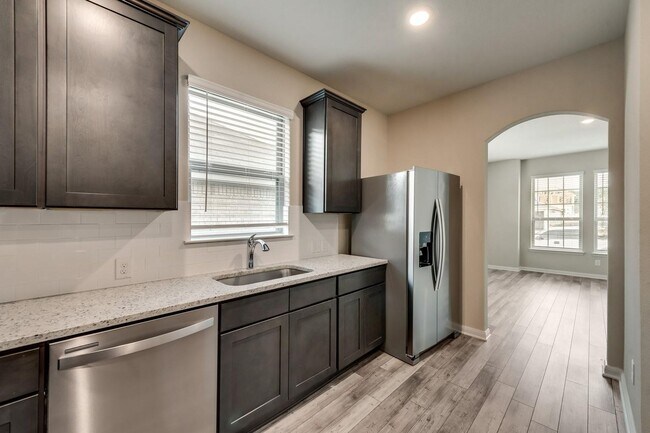 Foto del edificio - Beautiful home in Oak Ridge Fortworth!