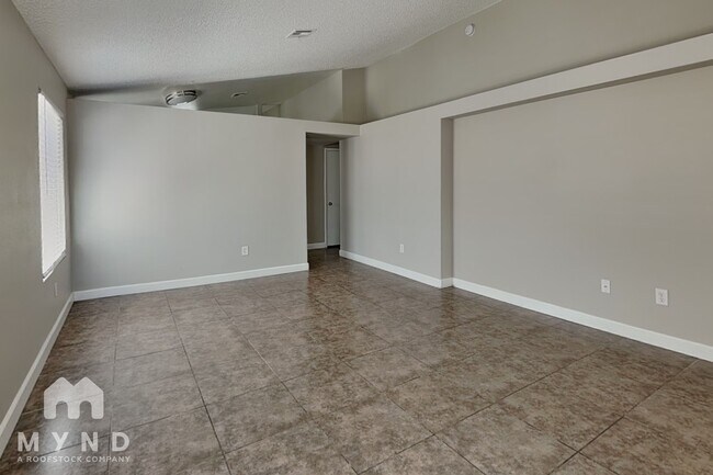 Foto del edificio - 2241 Goldhill Way