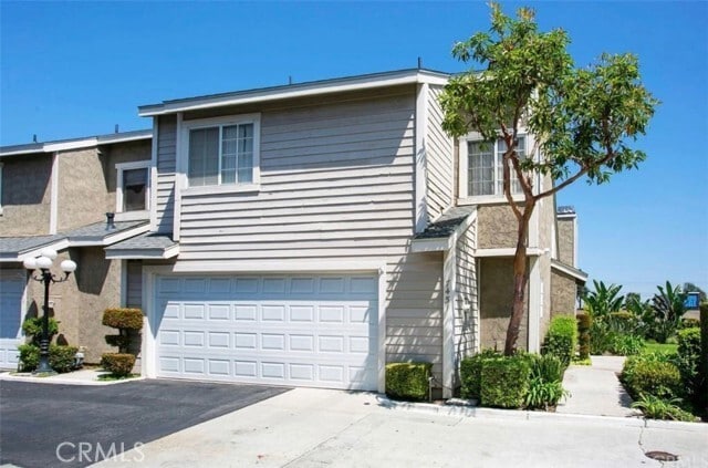 Primary Photo - 7451 Skyline Dr