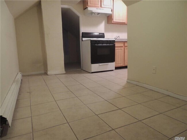 Foto del edificio - 215-46 39th Ave