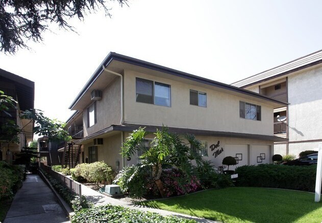Building Photo - 335 N Isabel St