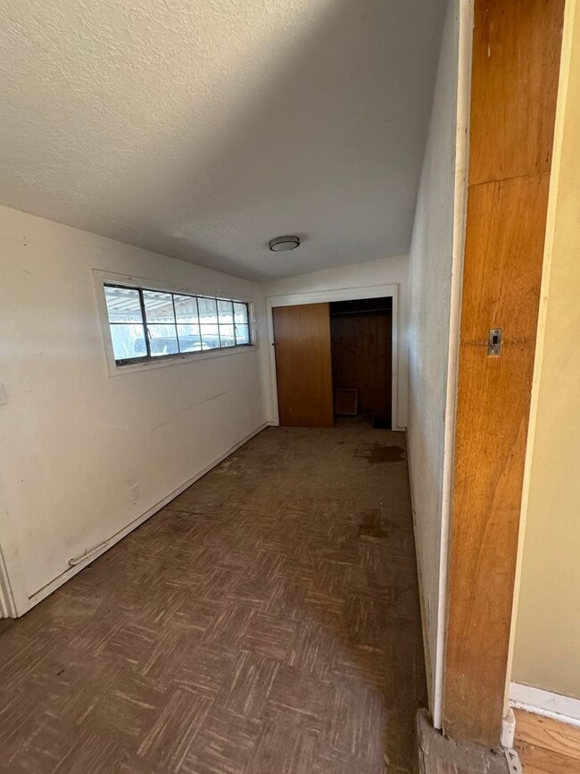 Building Photo - 603 Dartmouth Dr NE