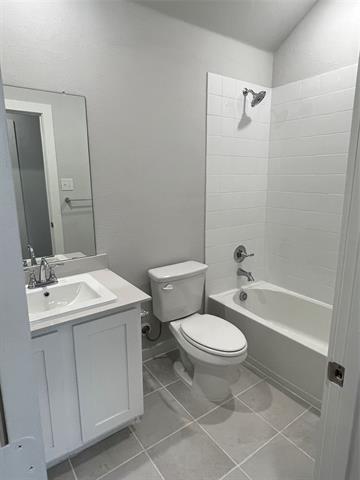 Building Photo - 2804 Spring Side Dr