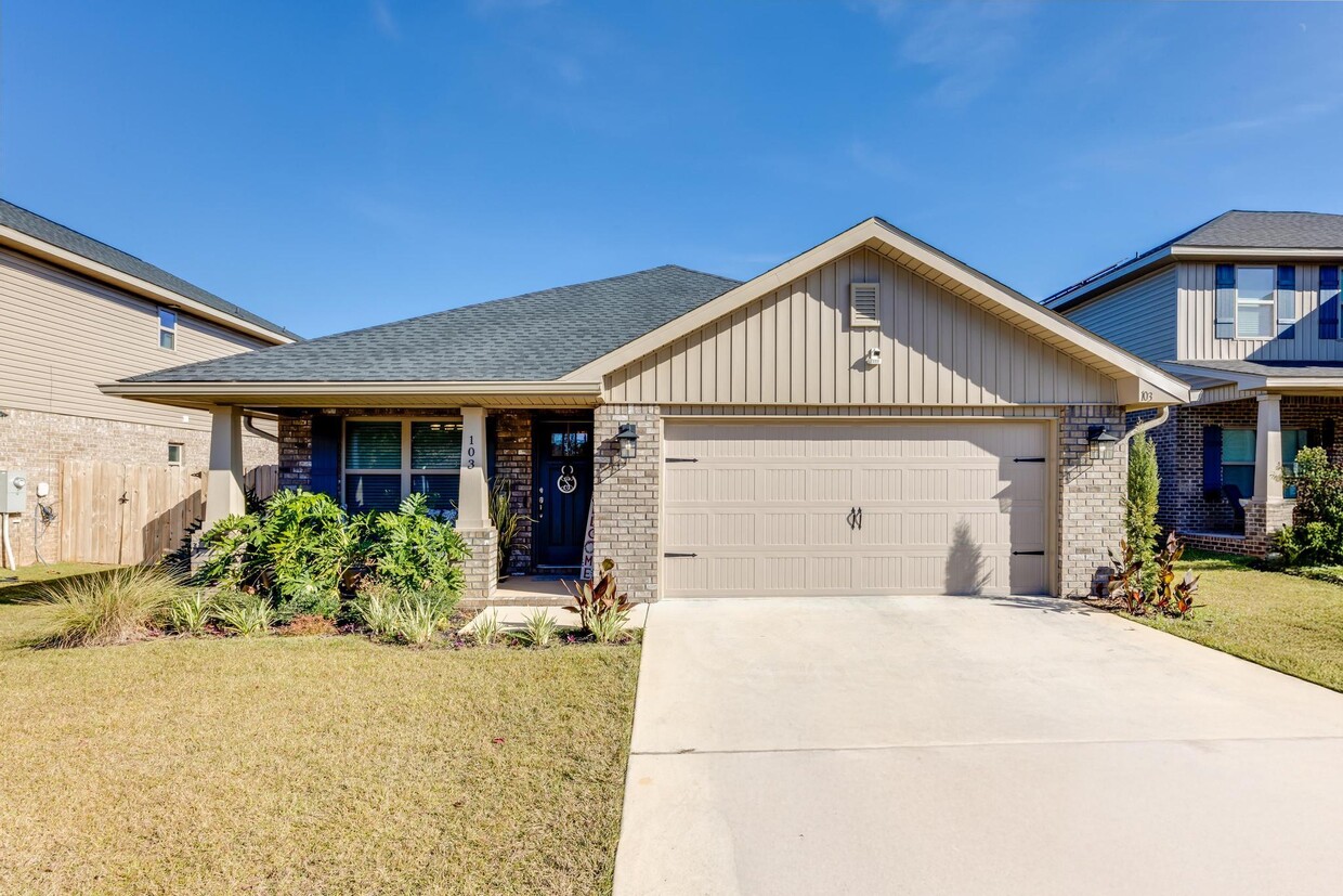 Foto principal - 103 Ridgeway Cir