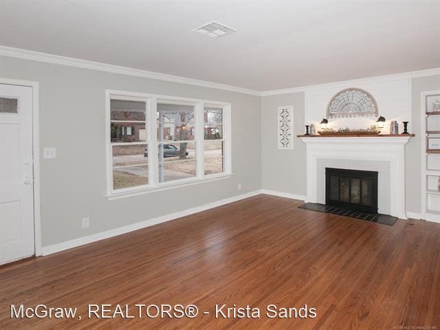 Building Photo - 2 br, 1 bath House - 911 S. Urbana Ave.
