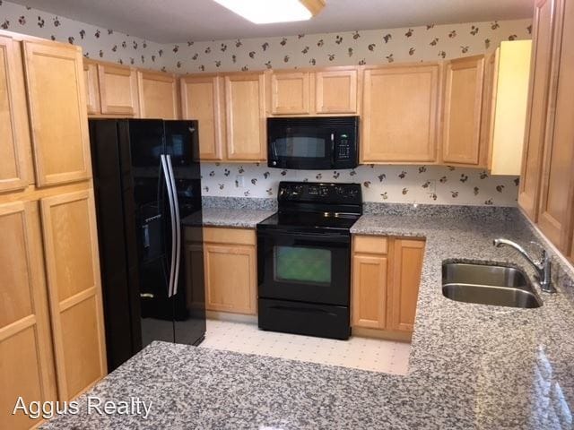 Building Photo - 4 br, 3 bath House - 2790 Fernwood Circle