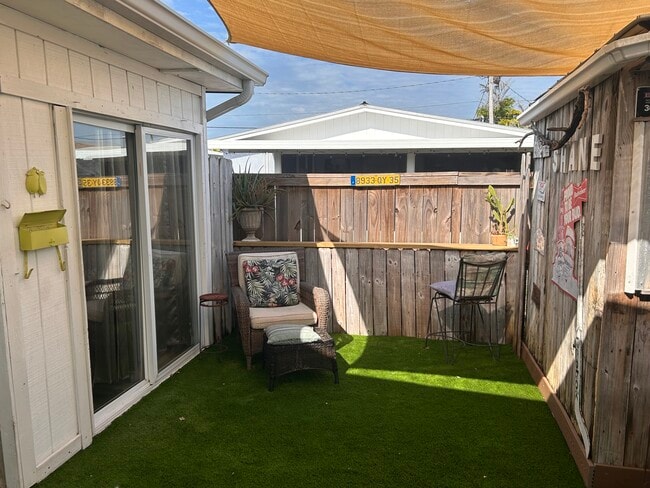 Building Photo - 46E 12th Ave