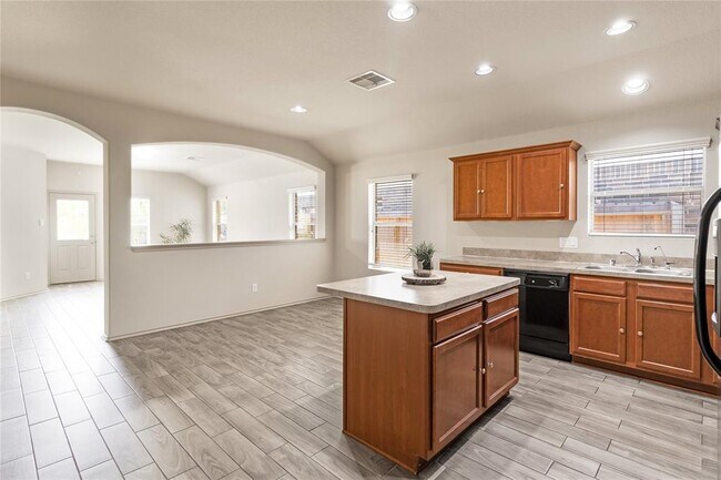 Building Photo - 2518 Montana Blue Dr