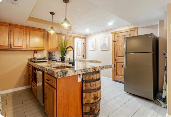 Foto del edificio - 488 Lana Ct