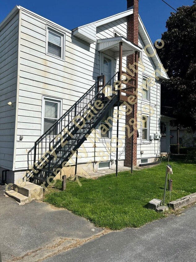 Foto principal - Large 2 Bedroom Apartment in Eastern Schoo...