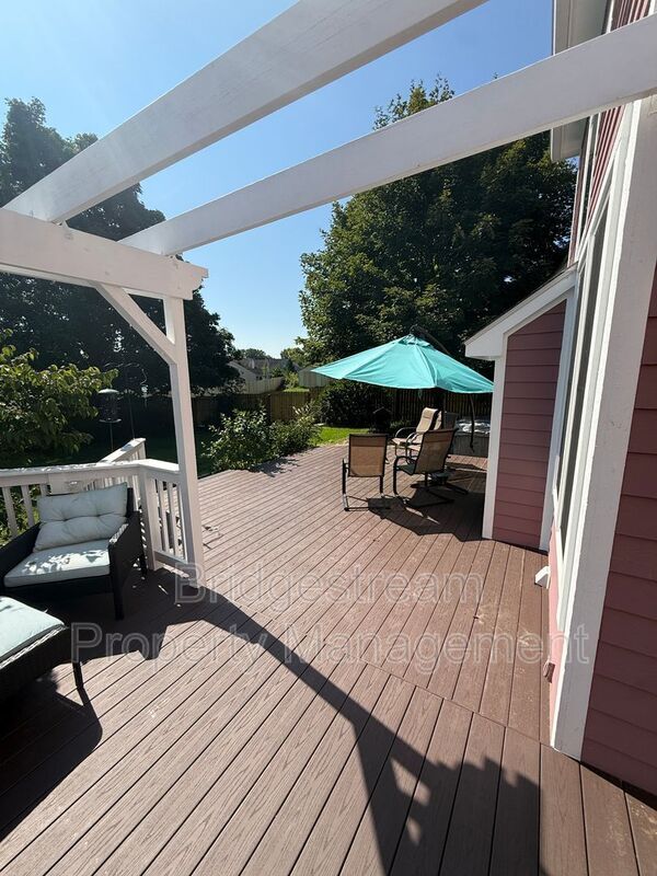 Foto del edificio - 7425 Pelbrook Farm Dr