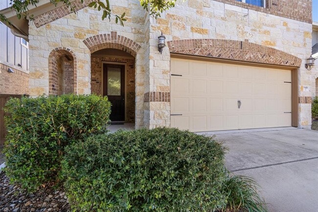 Foto del edificio - 9416 Hunter Ln