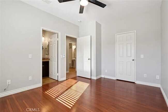 Foto del edificio - 26348 Arboretum Way