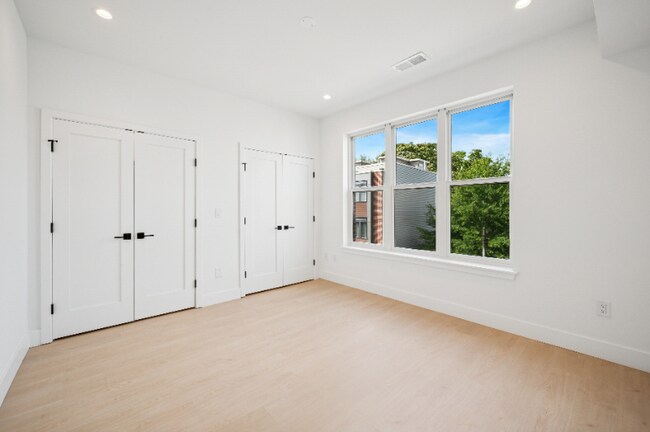 Foto del edificio - 1651 N 6th St