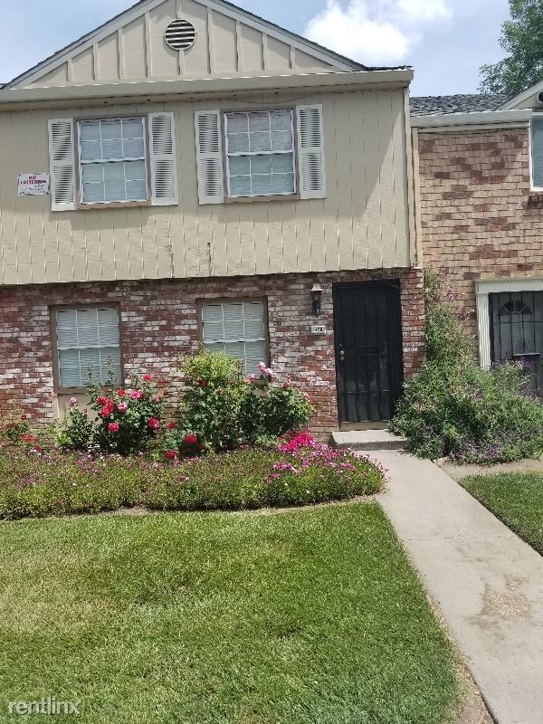 Primary Photo - 3 br, 1.5 bath Townhome - 4450 Townehome dr