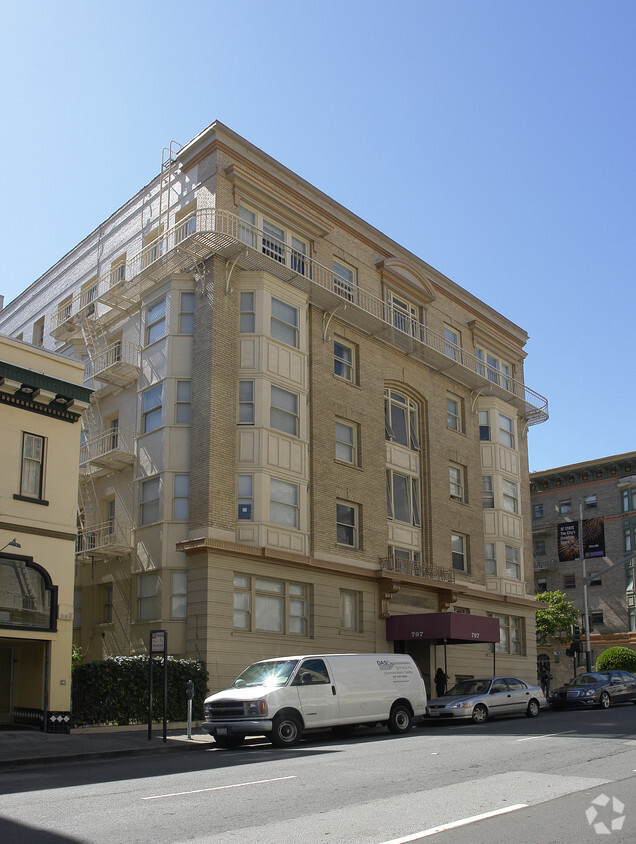 Building Photo - 797 Bush St