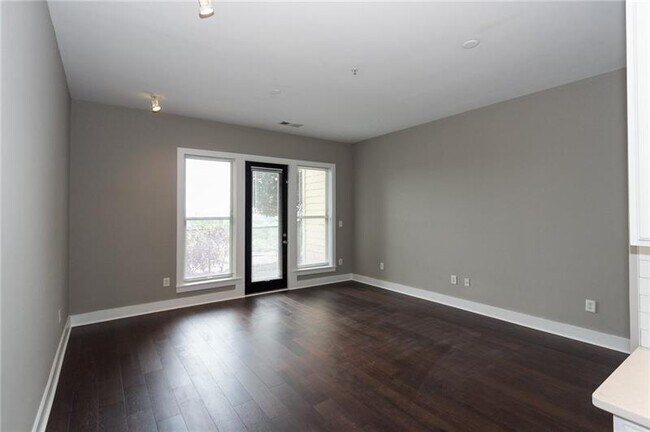Foto del edificio - 1195 Milton Terrace SE