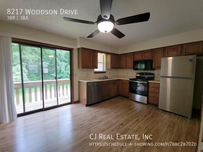Foto del edificio - 8217 Woodson Dr