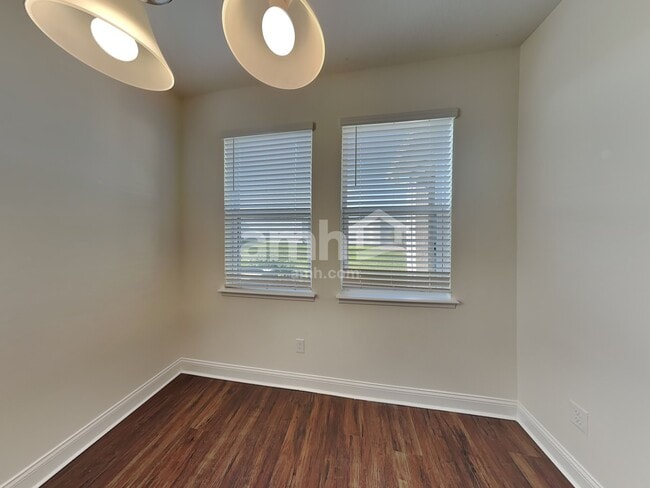 Foto del edificio - 1002 Summer Stone Lp