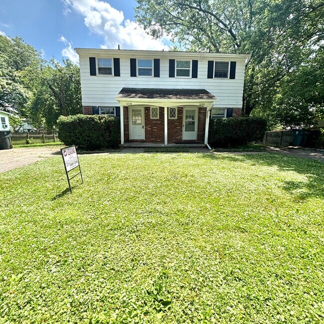 Building Photo - 1634 Greencrest Ave