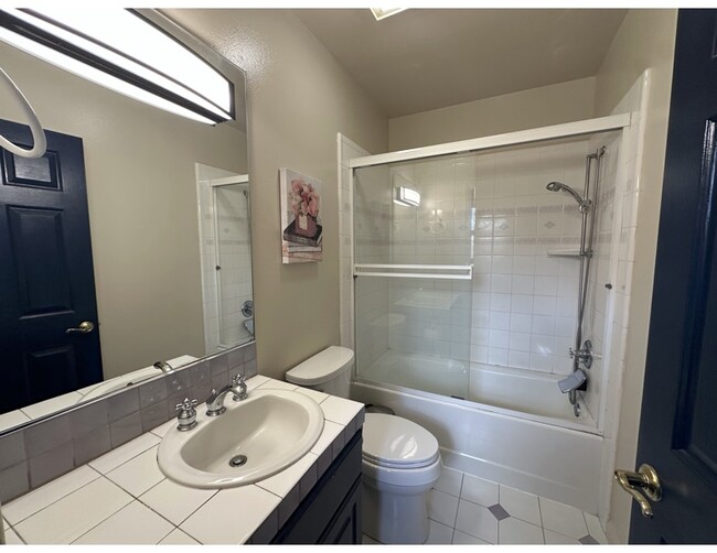 Private bathroom - 1129 Brown Ave