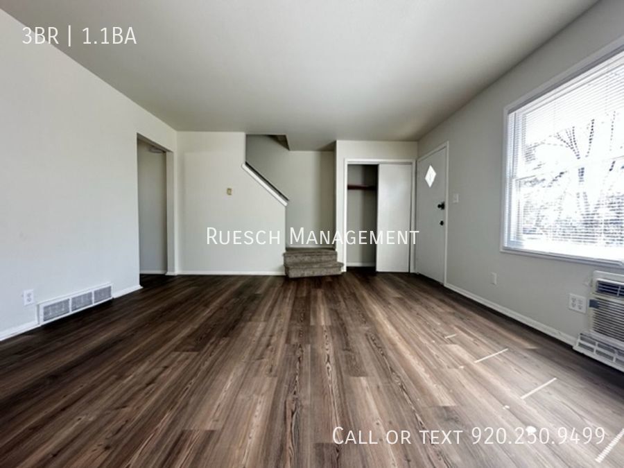 Primary Photo - Beautiful 3 Bedroom 1.5 Bath Townhome Avai...
