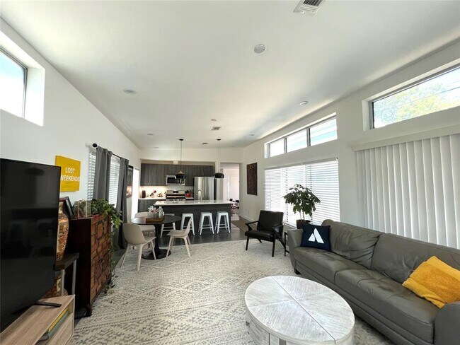 Foto del edificio - 1163 Perry Rd