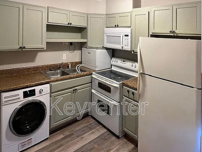 Foto del edificio - 2718 Painter Ave SW
