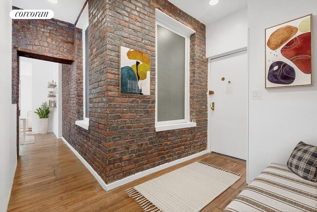 Foto del edificio - 300 W 17th St