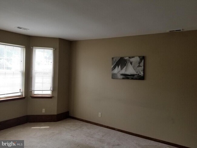 Building Photo - 316 Pellinore Ct