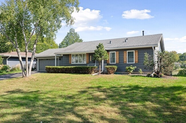 Building Photo - 8213 Quinn Rd