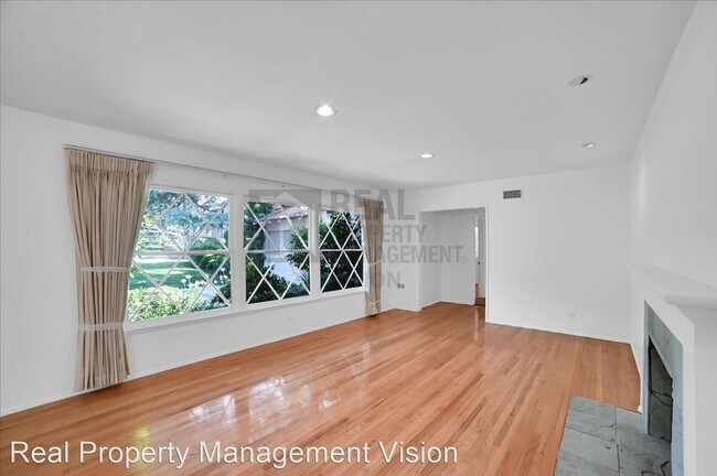 Building Photo - 3 br, 2 bath House - 1030 Flanders Road