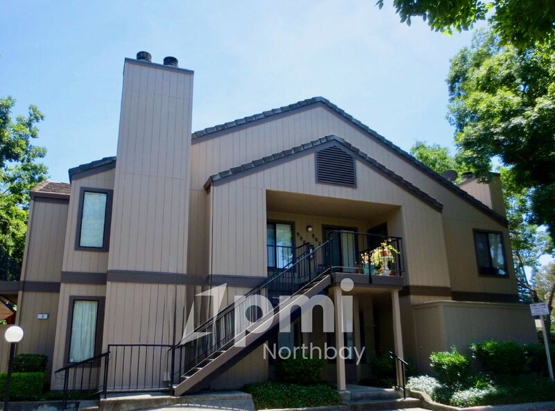 Primary Photo - 1801 Marshall Rd