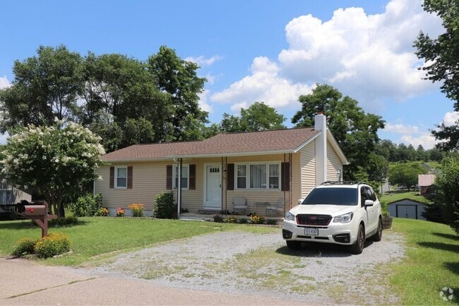 Building Photo - 118 Lucas Ln
