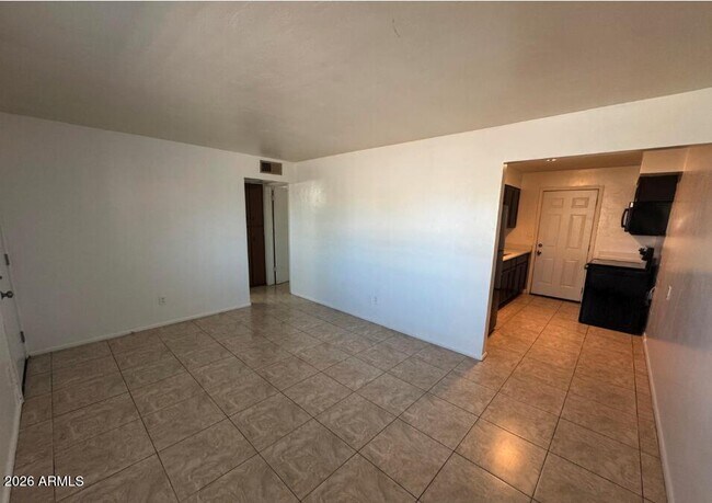 Foto del edificio - 625 E Broadway Rd