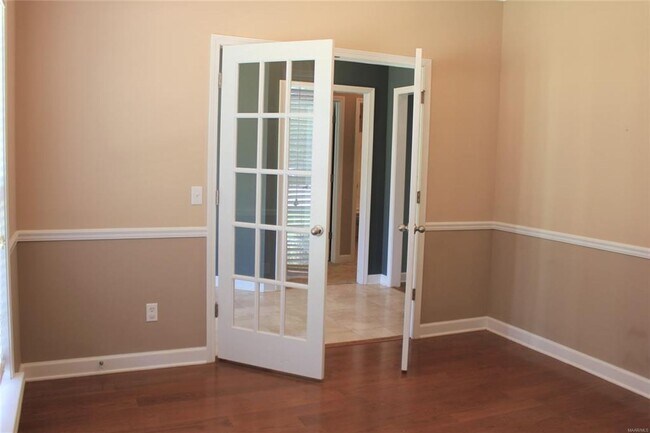 Foto del edificio - Available March!