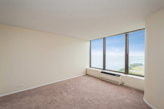 Building Photo - 505 N Lake Shore Dr