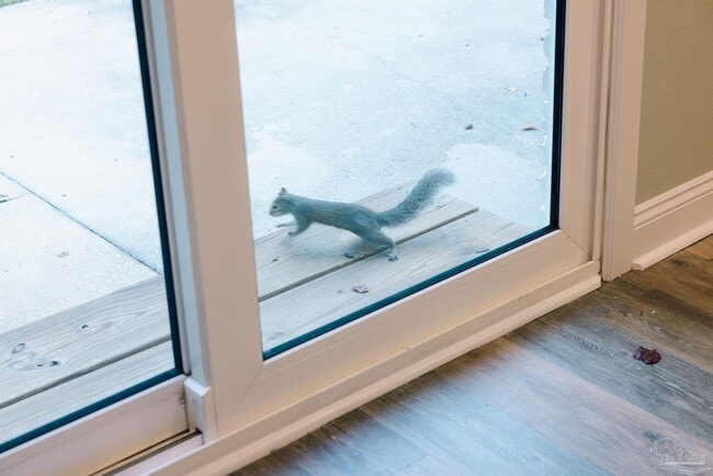 Building Photo - 5580 Homewood Rd