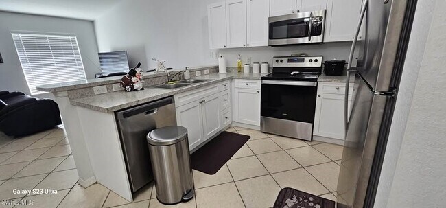 Foto del edificio - 3824 SE 11th Ave